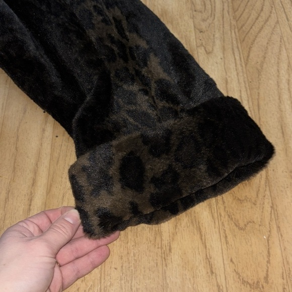 PIÉDESTAL PETITES Fur Leopard Coat - Picture 3 of 9